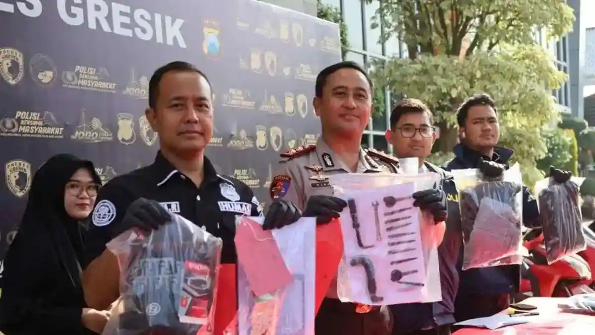 Sebelas Orang Diamankan dalam Pengungkapan Pencurian Motor di Gresik